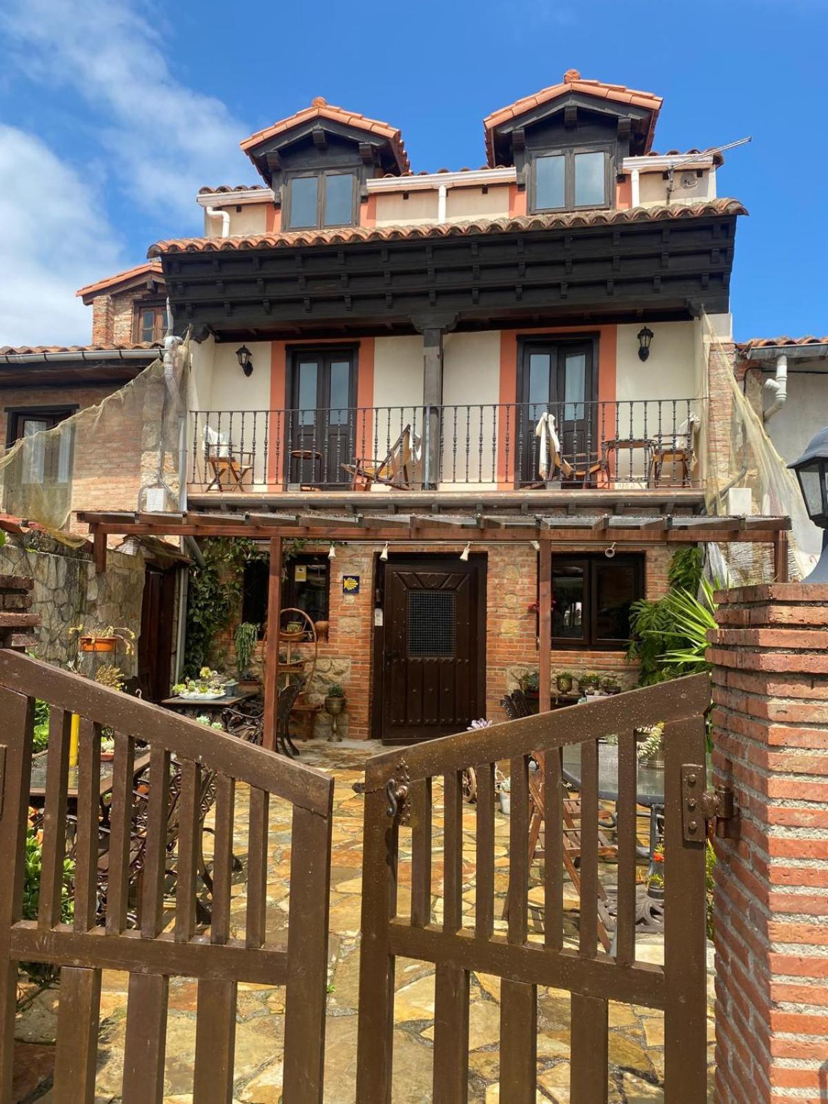 Posada Rural La Pena Casares Ла-Ревилья Экстерьер фото