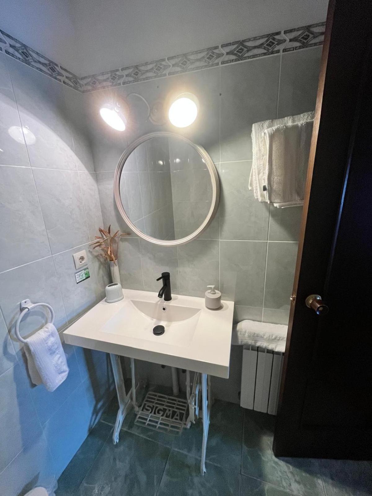 Posada Rural La Pena Casares Ла-Ревилья Экстерьер фото
